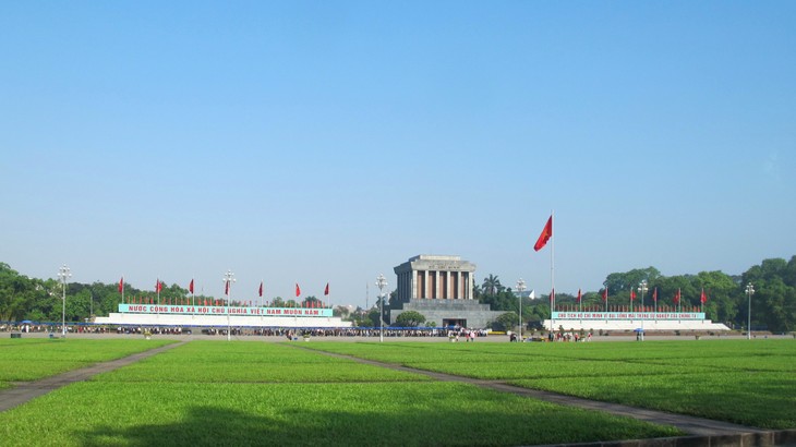 La place Ba Dinh, place de l’indépendance - ảnh 3